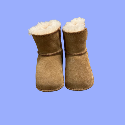 UGGS, 2 6-12M