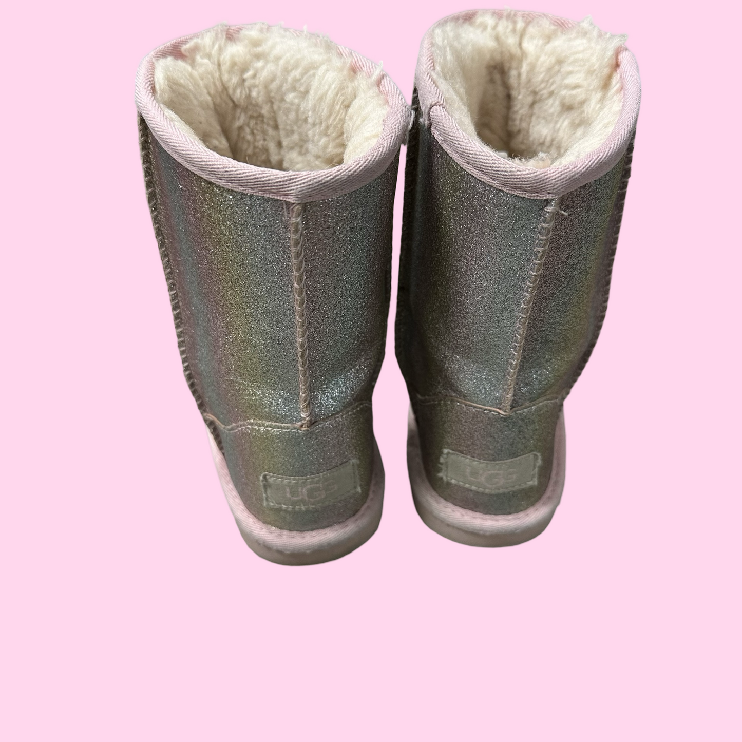 UGGS, 13