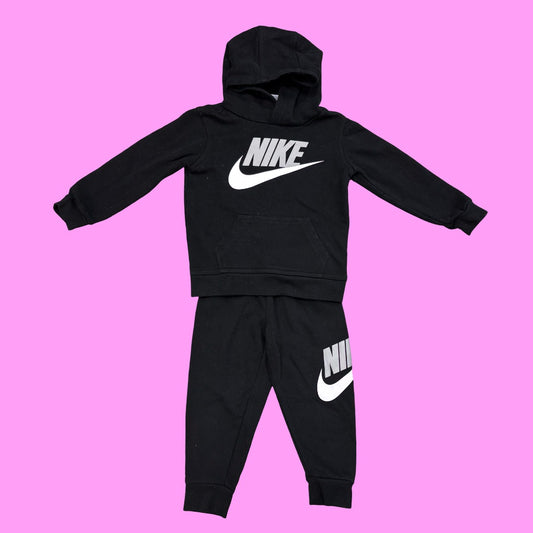 Nike Black set, 3T