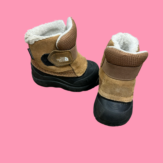 Sorel boots, 5