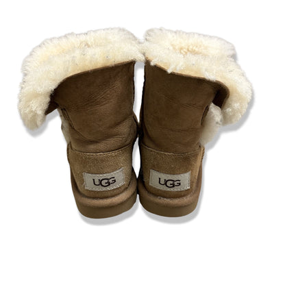 UGGS, LITTLE KID 9