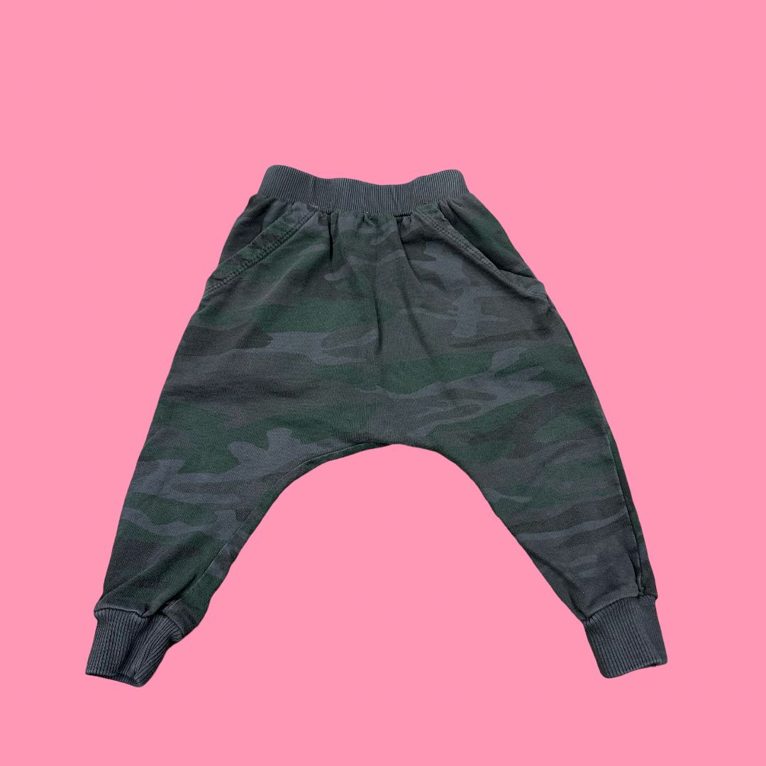 Joah Love camo pants, 12m