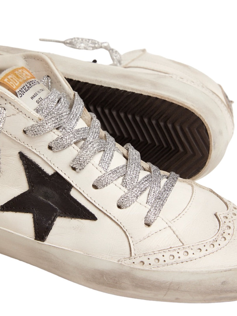 Golden Goose, 38